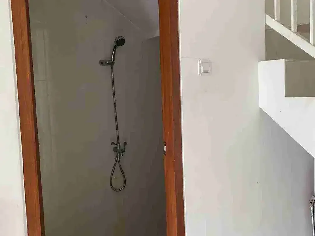Disewakan Rumah Minimalist Furnished One Gate di Denpasar Utara. - Image 5 of 6