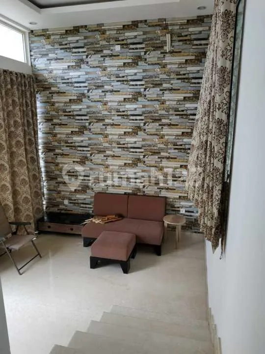 Disewakan Minimum 2 Tahun Rumah Luas Di Renon Denpasar Lt 153 M2 Ada Kolam Renang - Image 3 of 4