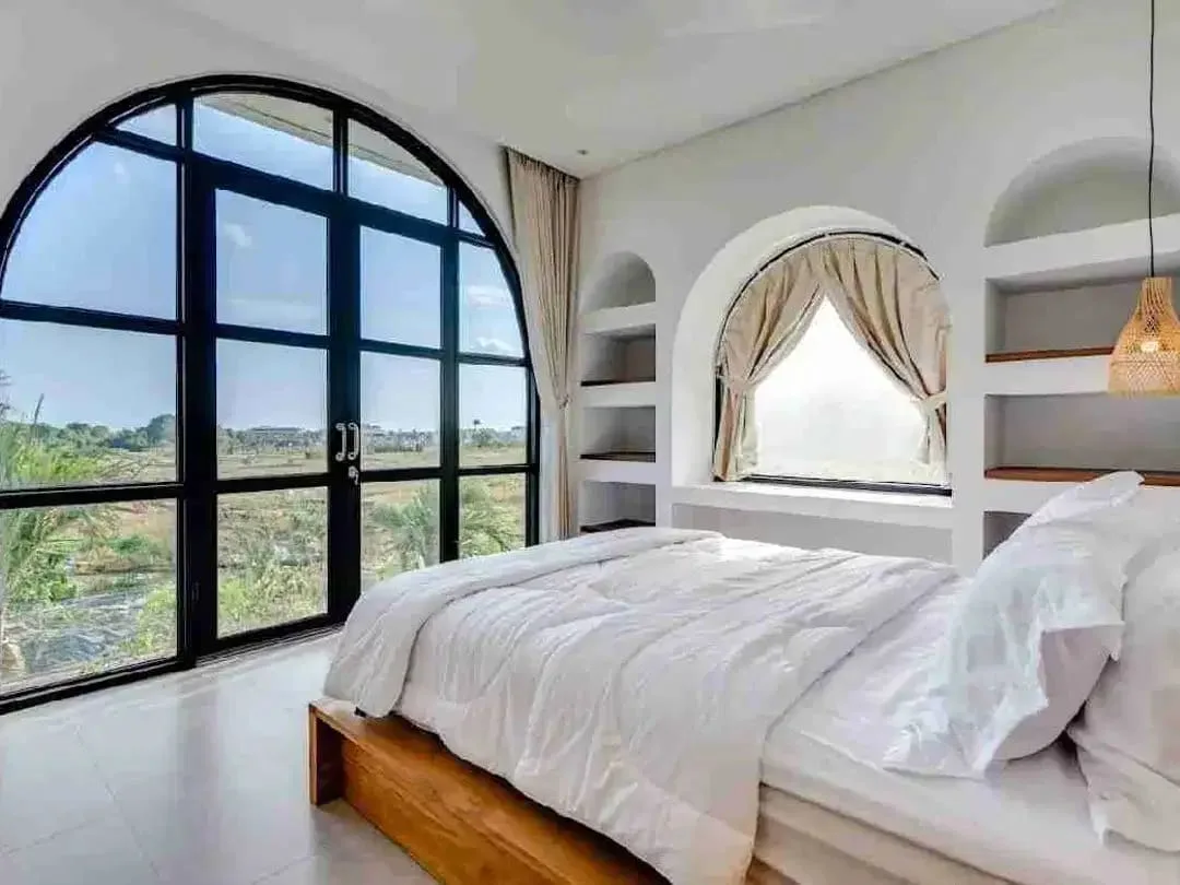 3 Badrooms villa near areas canggu, Bali - Image 9 of 10