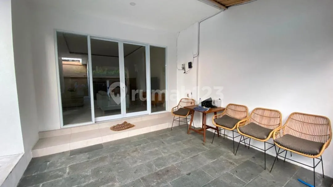 Rumah Ekslusive Konsep Modern Minimalis di Kompleks Perumahan Buana Permai Padangsambian, Denpasar Barat - Image 2 of 4