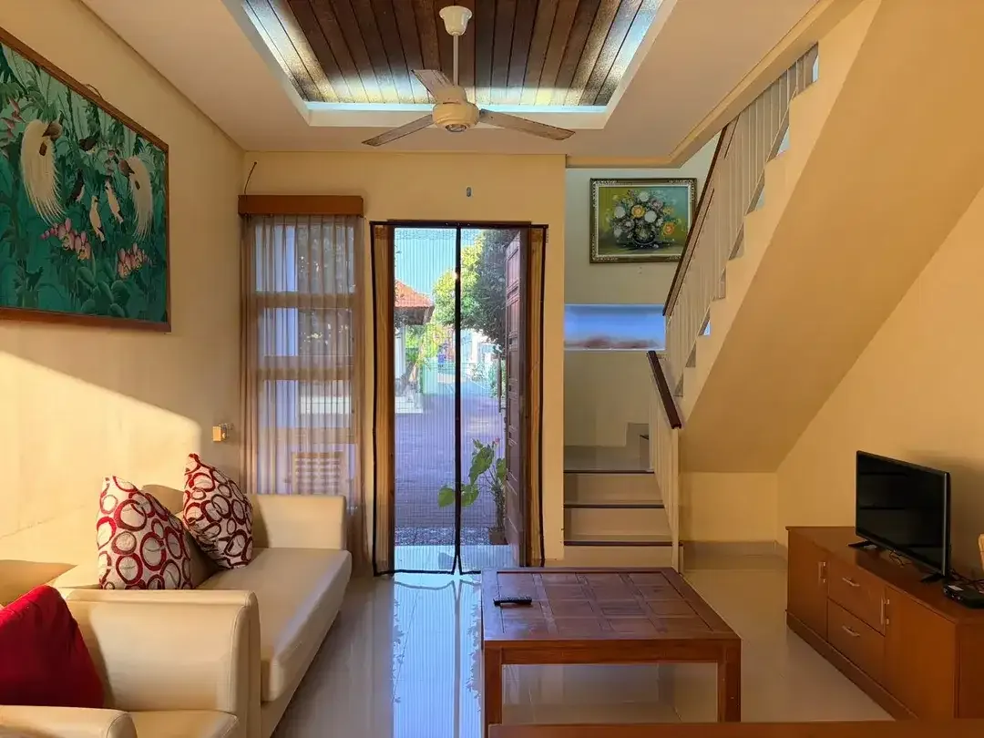 DISEWAKAN RUMAH 2 LANTAI 1BR – RENON, DENPASAR - MONTHLY/YEARLY - Image 10 of 10