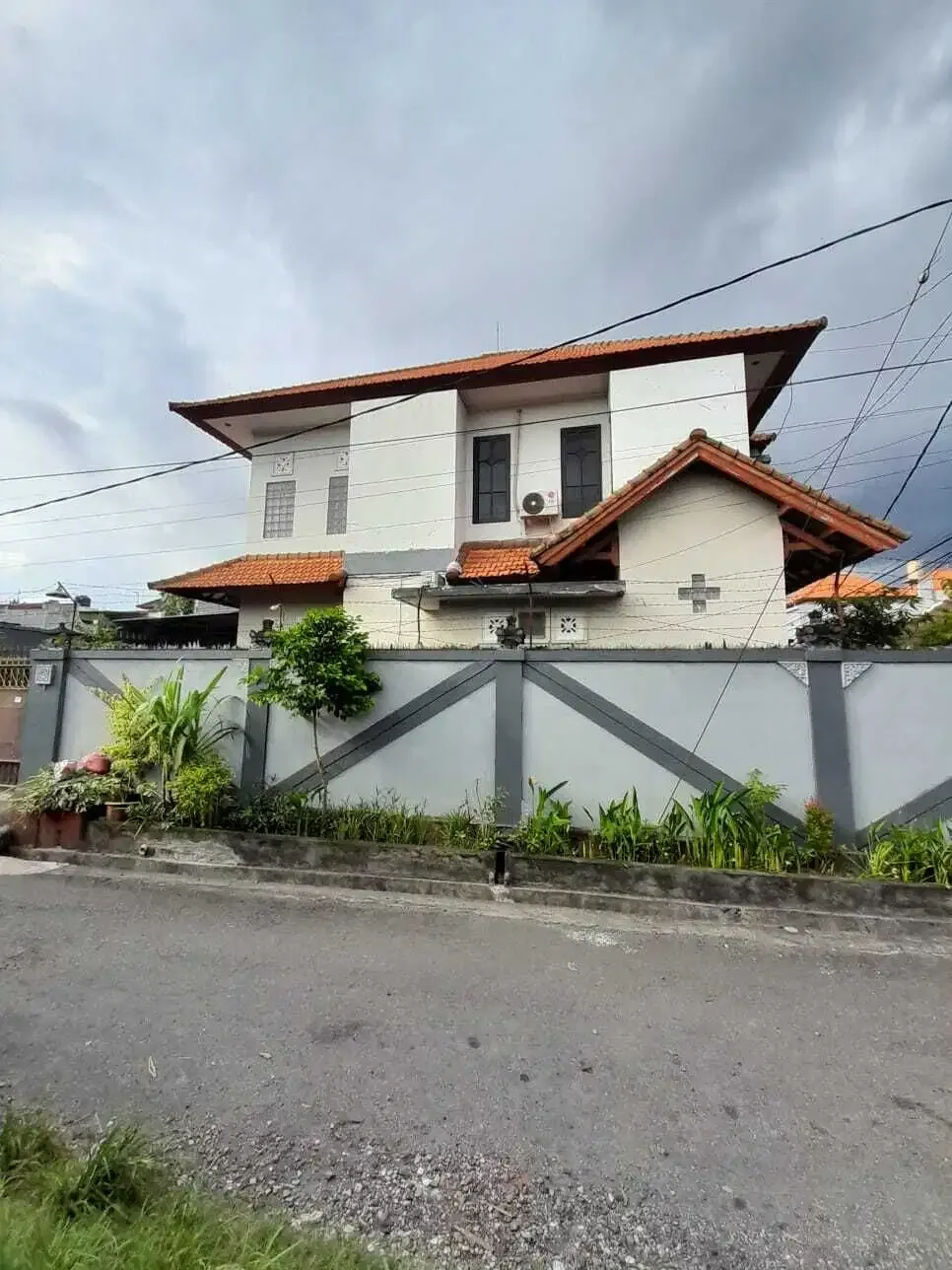 JUAL RUMAH MODERN SIAP HUNI DI TENGAH KOTA DENPASAR - Image 2 of 10