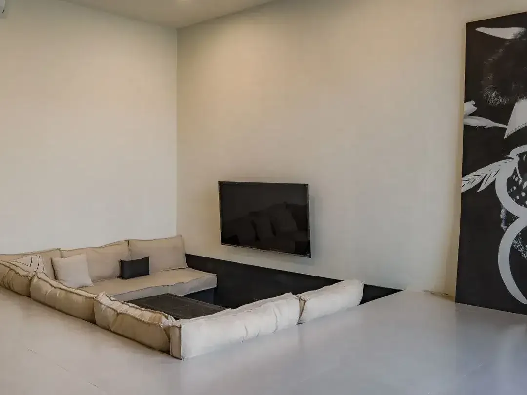 For Rent Modern 2 Bedrooms Villa - Tibubeneng Canggu Close To Berawa With Rooftop Views - Image 2 of 10