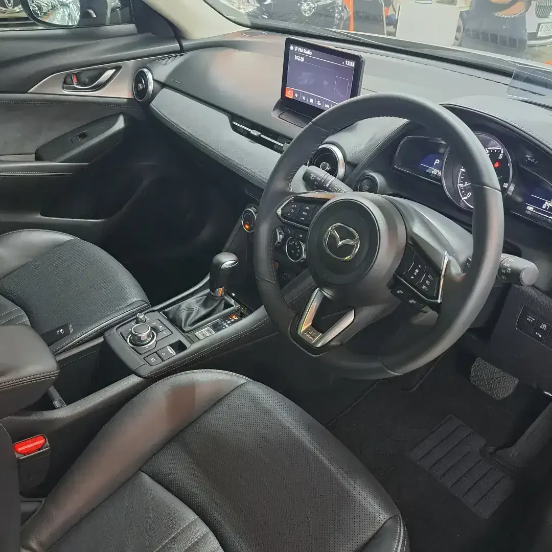 (Km 2rb) Mazda cx3 2025 pakai 2026 - Image 9 of 10