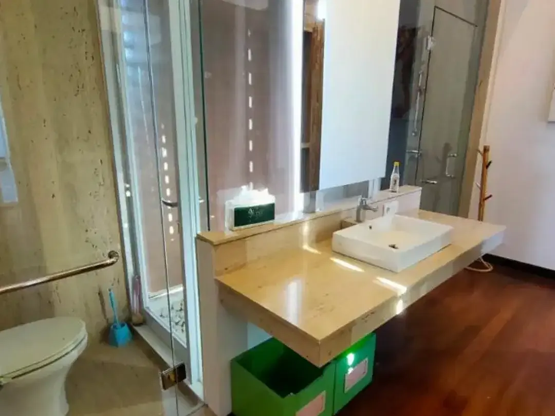 VILLA ONE GATE SYSTEM FULL FURNISHED DI KEROBOKAN - Image 10 of 10
