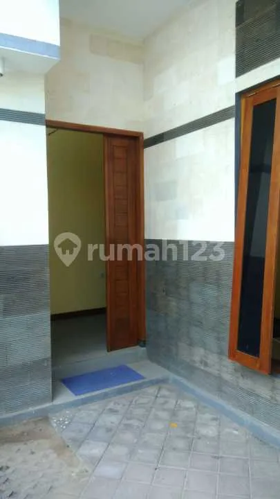 Rumah Area Seminyak, Kuta Badung Dkt Sunset Road - Image 3 of 4