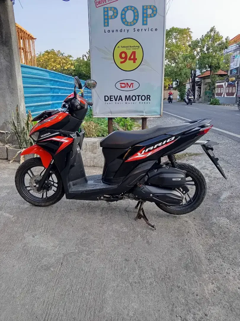 Vario 125 hitam merah bisa kredit Deva motor - Image 2 of 6
