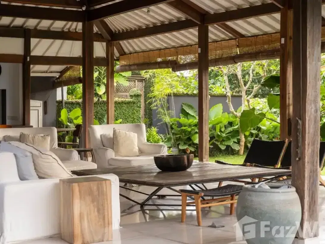 4 Bedroom Villa for rent in Kerobokan, Bali - Image 3 of 10