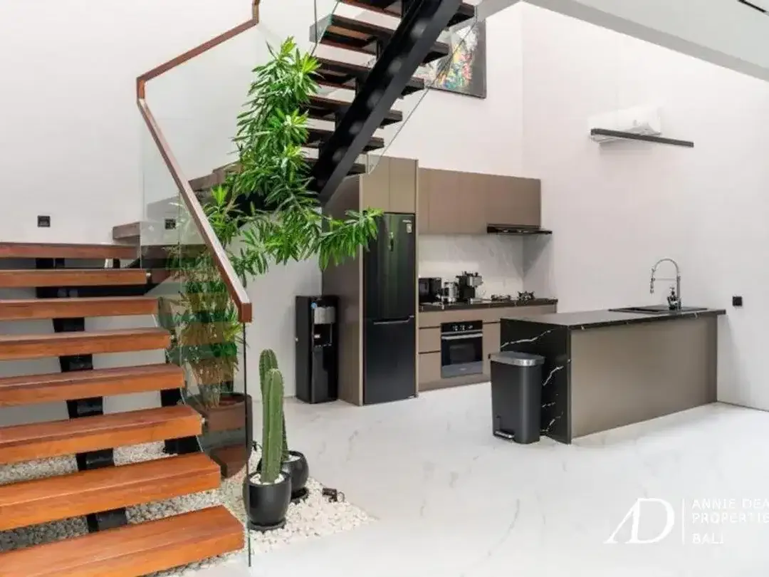 LEASEHOLD | CONTEMPORARY 2-BEDROOM VILLA WITH HIGH ROI IN UMALAS - Image 8 of 10