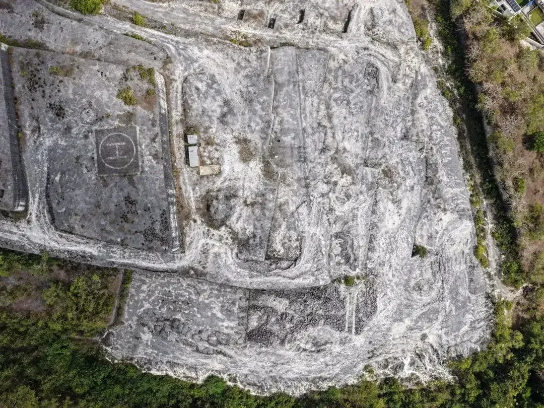 140 Lahan Tepi Tebing Dijual di Bukit, Bali - Image 2 of 10