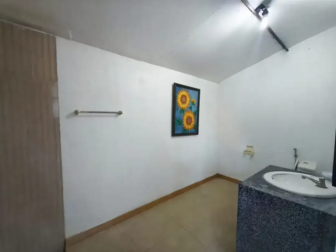 Dijual/Disewakan Villa Lokasi Strategis di Jimbaran. - Image 9 of 10