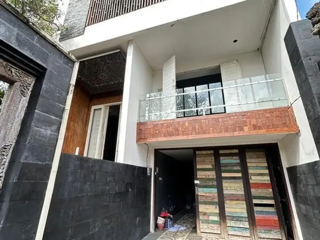 Rumah Mewah 2 Lantai Dijual di Renon, Pusat Kota Denpasar - Image 4 of 10