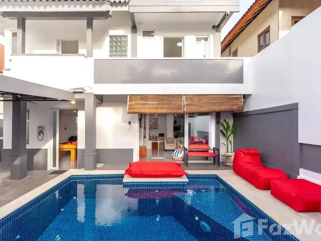 5 Bedroom Villa for sale in Uluwatu, Bali - Image 1 of 10
