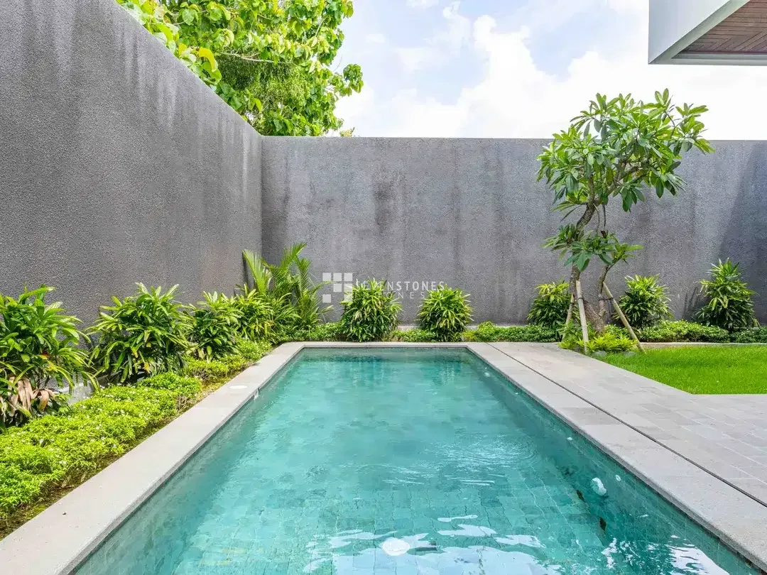 Brand New 3-Bedroom Luxury Villa For Sale Freehold In Ungasan - Image 2 of 10