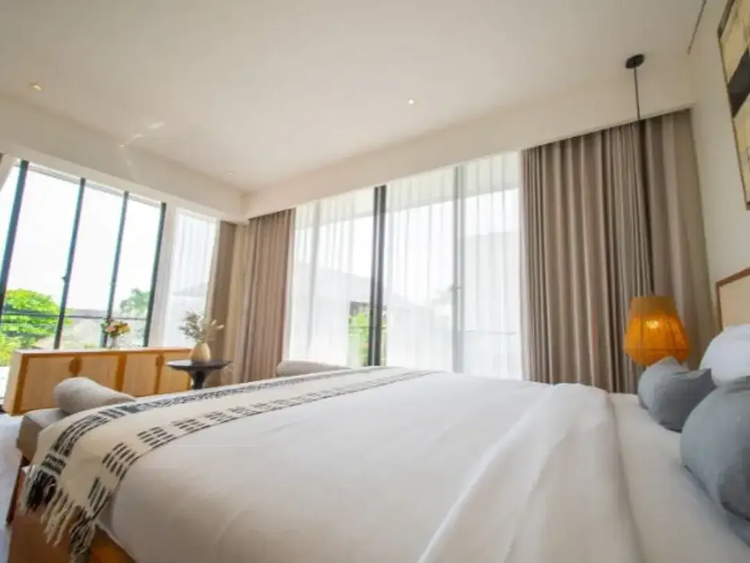 LEASEHOLD DAN SEWA VILLA CANTIK 3 LANTAI DI MANGELAK UNGASAN BADUNG - Image 5 of 10