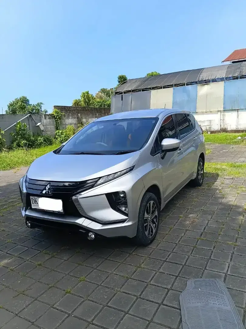 Mitsubishi Xpander GLS Manual 2019 Silver - Image 3 of 10