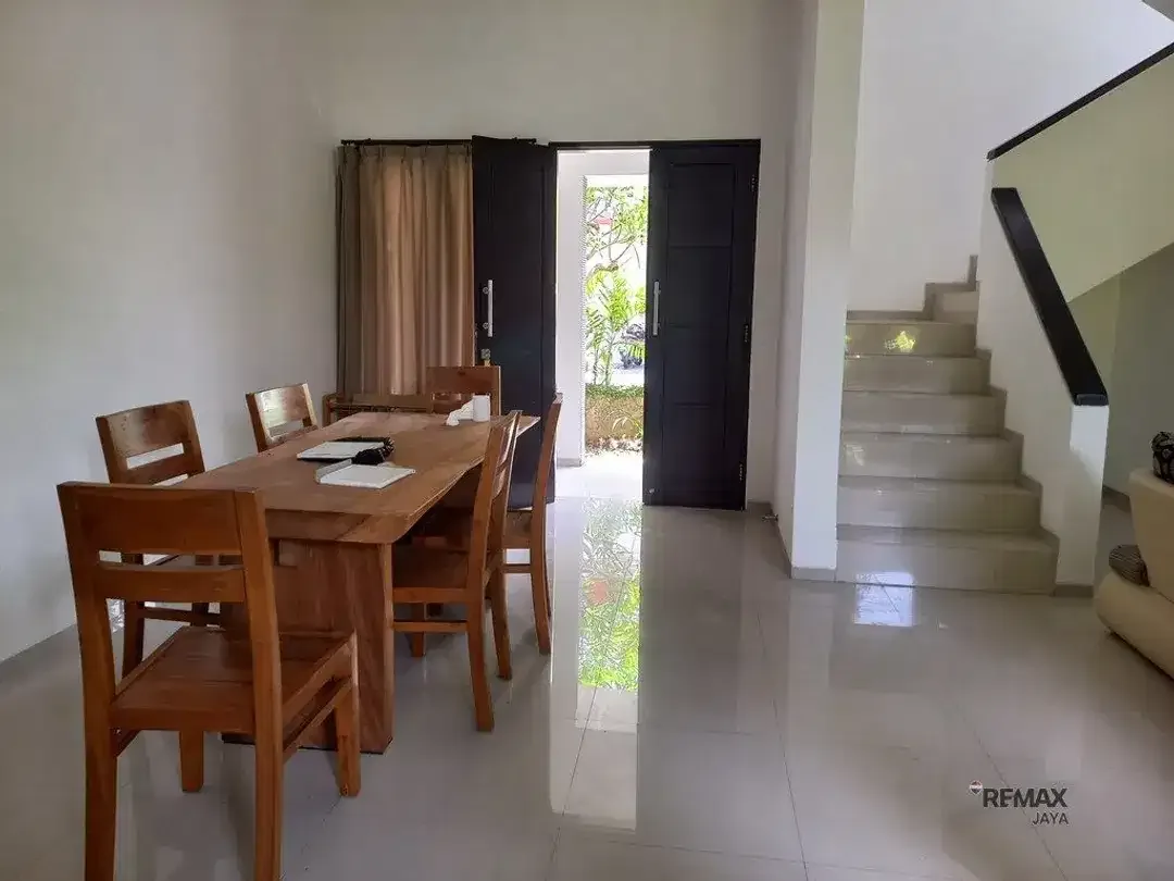 Villa 3 Kamar Tidur Siap Huni Disewakan di Kerobokan, Kuta - Image 5 of 8