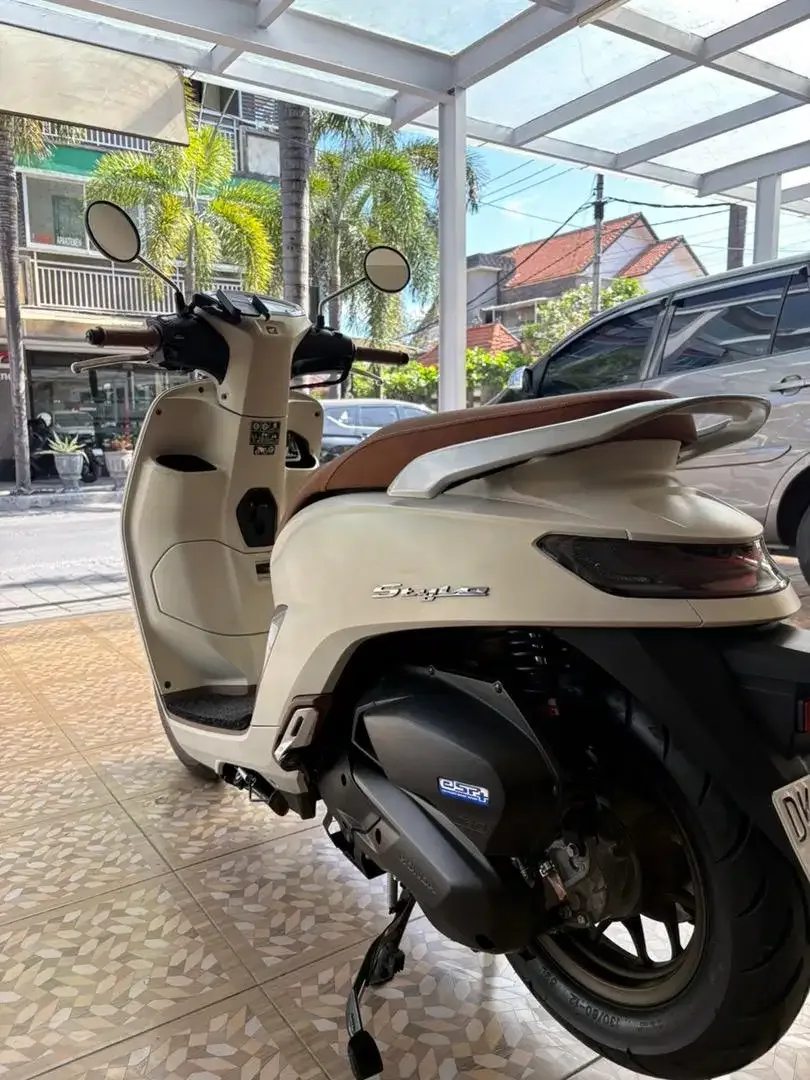 Honda Stylo 160 ABS Low Km - Image 3 of 9