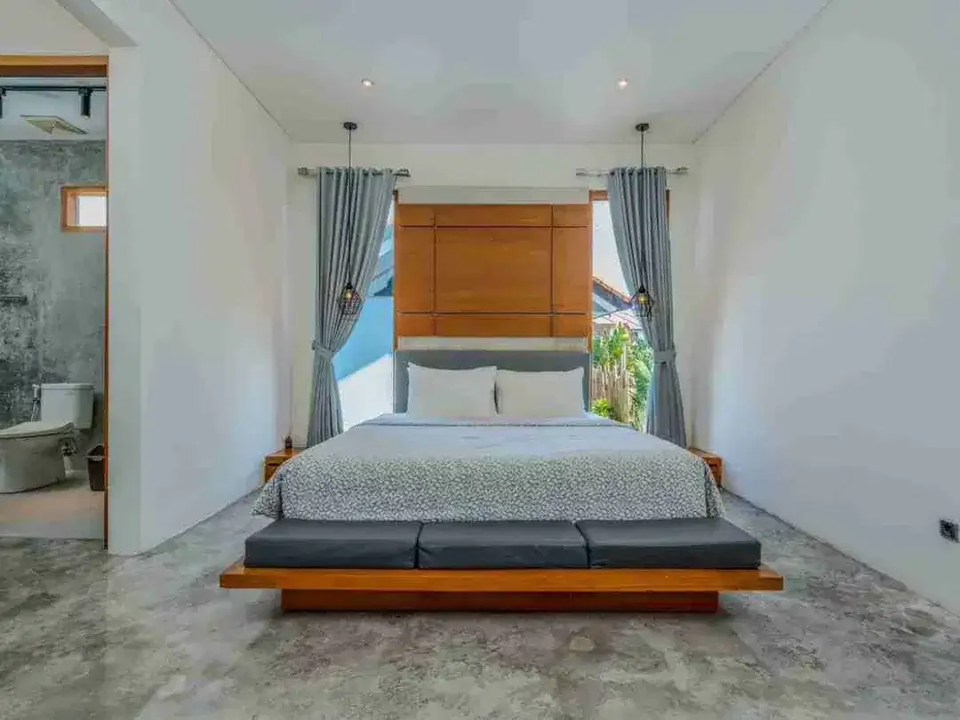 Luxury Industrial-Style Villa in Tegal Cupek, Umalas - Image 6 of 10