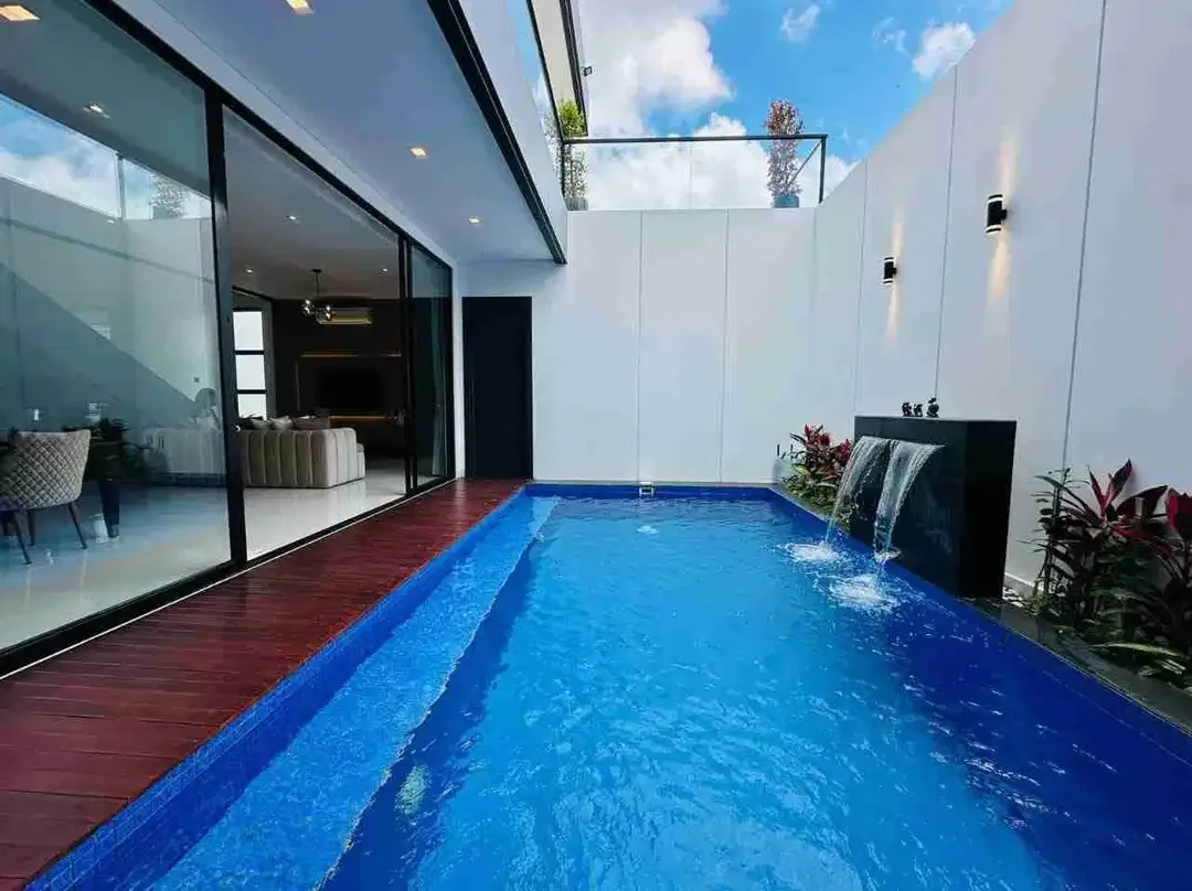 Jual Villa 2lt Furnished lokasi di Canggu Berawa area Investasi Strategis. hb - Image 4 of 10