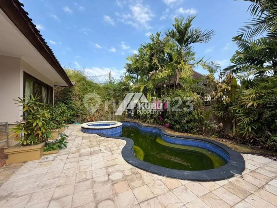 Kbp1700 Beautifull And Charming Villa With Minimalist Design In Complex Sanur Area. - Image 1 of 4