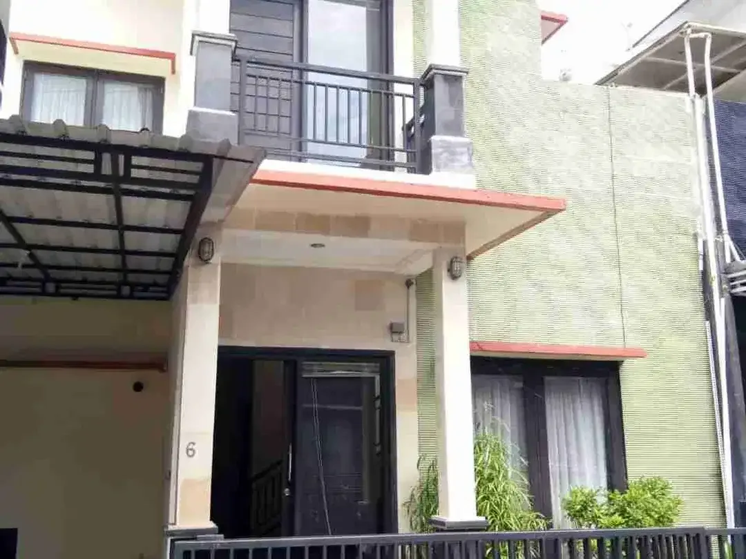 Disewakan Rumah Minimalis 2 Lantai, Furnished di Panjer, dekat Renon dan Sanur - Image 1 of 10