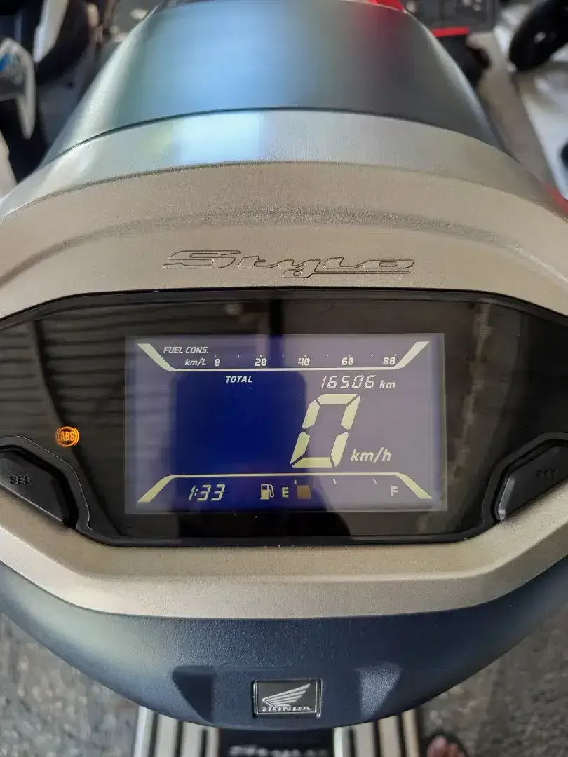 Stylo160 cc  ABS 2025 Deva motor - Image 7 of 8