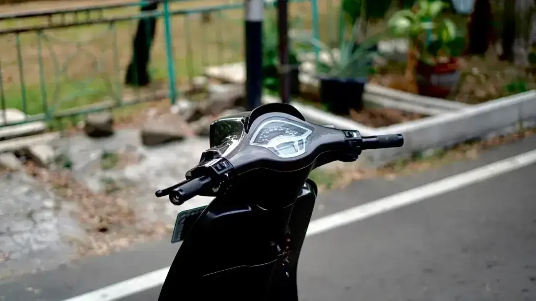 VESPA SPRINT 150 IGET ABS 2018 GREY - TERMURAH - Image 3 of 8
