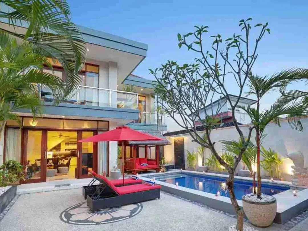 Villa Mewah Modern 500 Meter ke Pantai Legian - Image 2 of 10