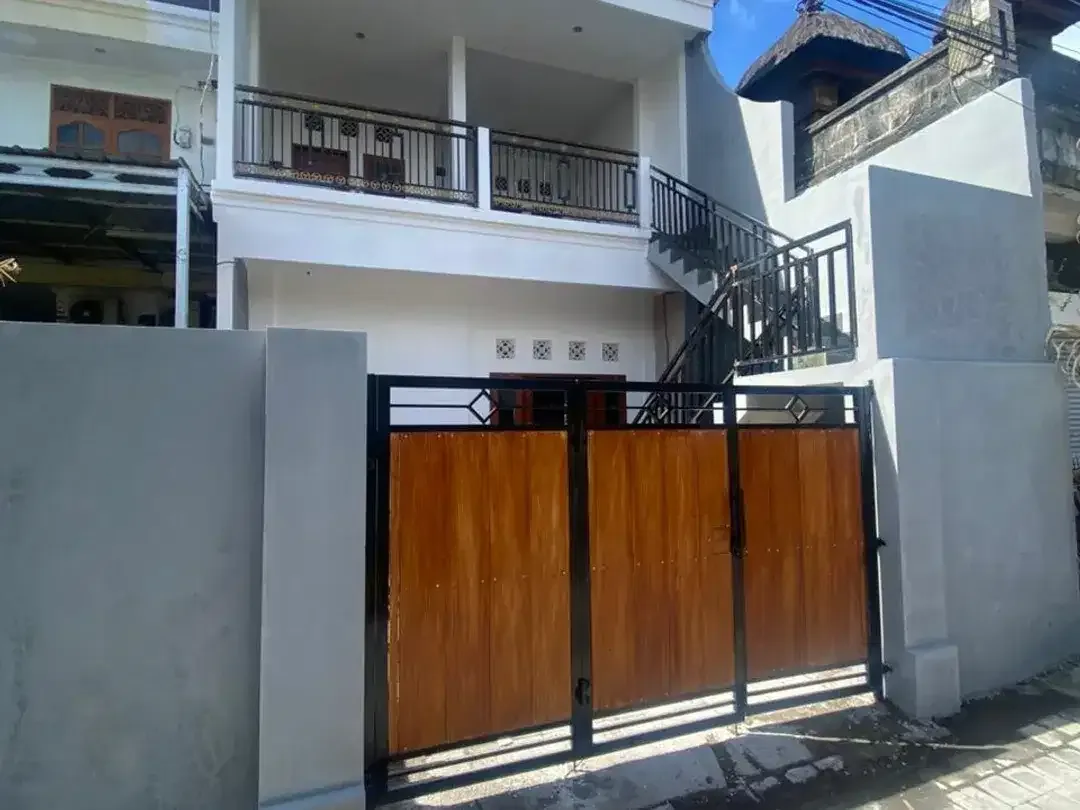 Rumah Minimalis 2 Lantai Area Denpasar Harga Terjangkau - Image 2 of 10