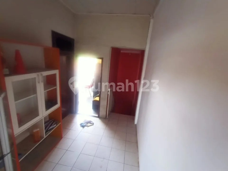 Dijual Ruko 3 Lantai di Jalan Utama Cokroaminoto Denpasar Utara - Image 3 of 4