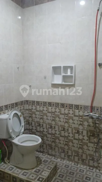 Rumah Clasic 2 Lantai Siap Huni 5 Menit Lapangan Renon Denpasar - Image 4 of 4