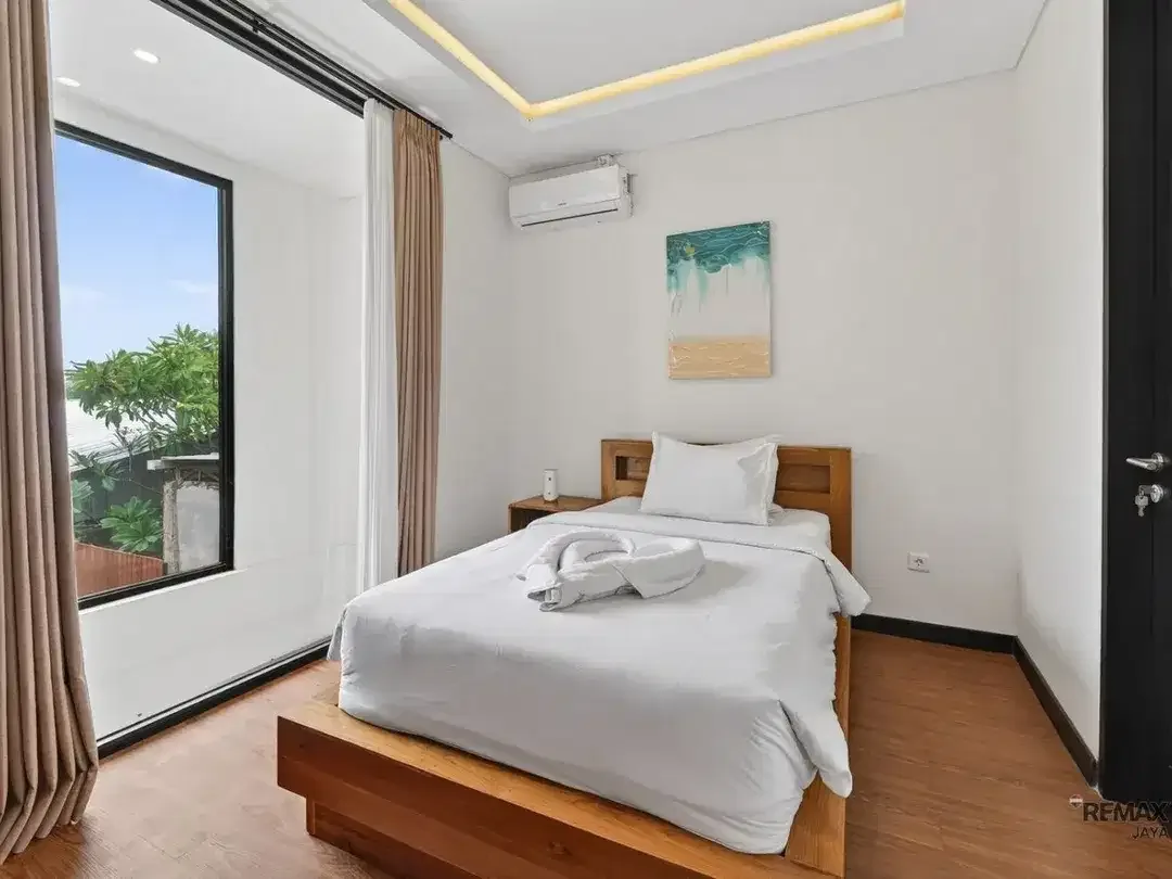 Villa Eksklusif Modern Minimalis Dijual, di Muding, Kerobokan Area - Image 6 of 10
