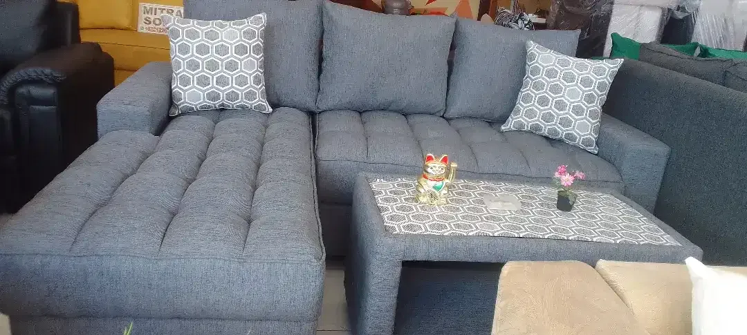 Sofa L Ruang kecil + meja , Bisa Service Sofa ,Perbaikan Kursi Makan - Image 1 of 10