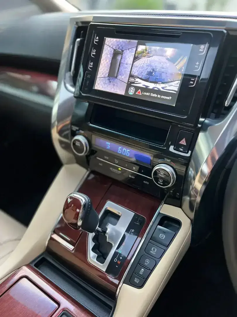 Toyota Alphard G 2015 - Image 7 of 10