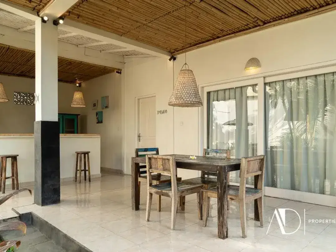 LEASEHOLD | 3-BEDROOM TROPICAL VILLA IN BATU BOLONG, CANGGU - Image 5 of 10