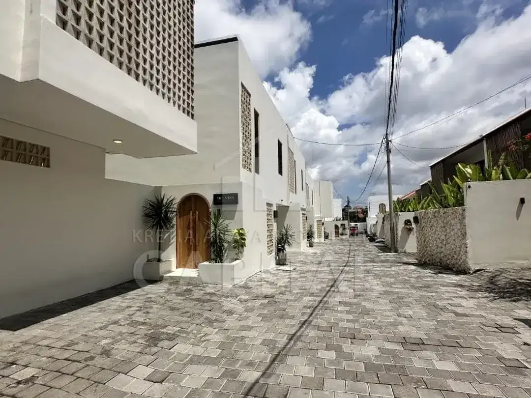 SISA 2 UNIT VILLA CANTIKAREA CANGGU HANYA 4 M-AN SIAP JADI SUMBER PASSIVE INCOME MU - Image 1 of 10