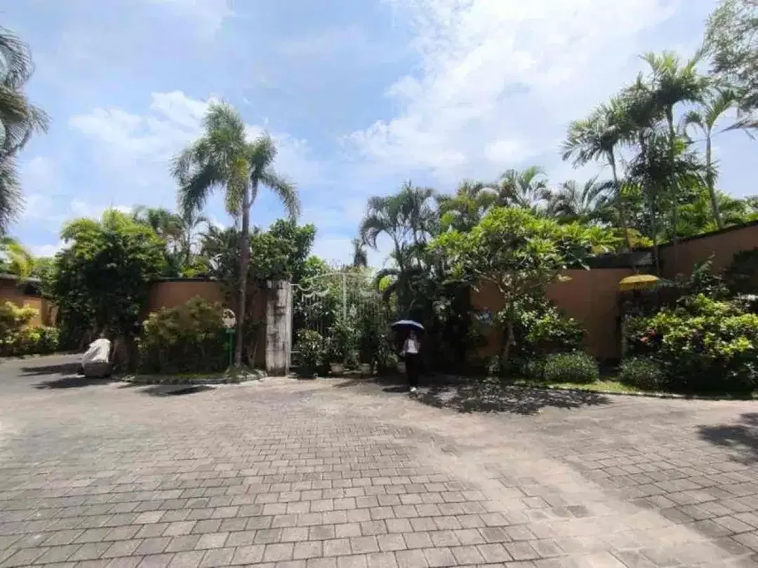 DIJUAL TANAH PREMIUM KAWASAN HOTEL DAERAH SEMINYAK BADUNG BALI - Image 2 of 7