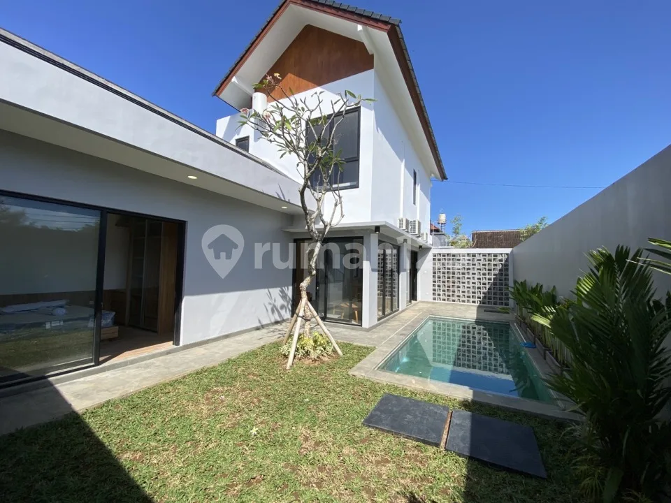Spacious 3 Bed Villa In Sanur - Image 1 of 4