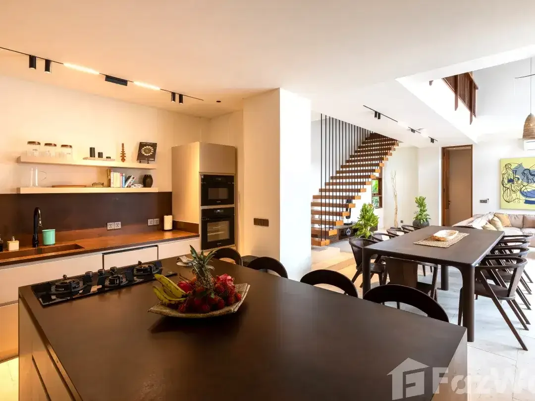 6 Bedroom Villa for sale in Nyanyi, Bali - Image 3 of 10