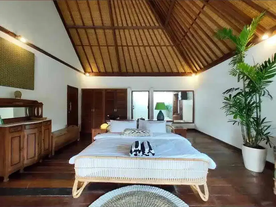 DI JUAL MURAH TANAH + BANGUNAN VILLA DI CANGGU - Image 4 of 10