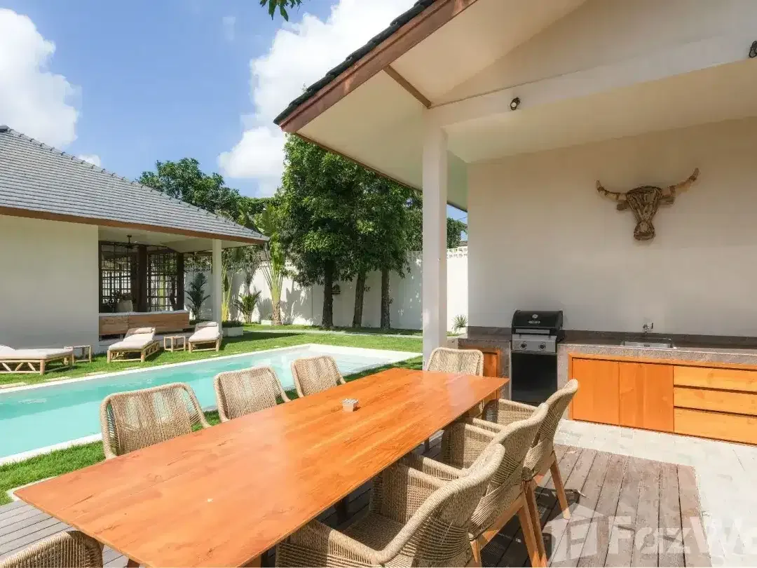 3 Bedroom Villa for sale in Seminyak, Bali - Image 2 of 10