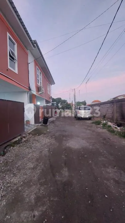 Rumah 2 Lantai Hadap Selatan Renon Jarang Ada - Image 2 of 4