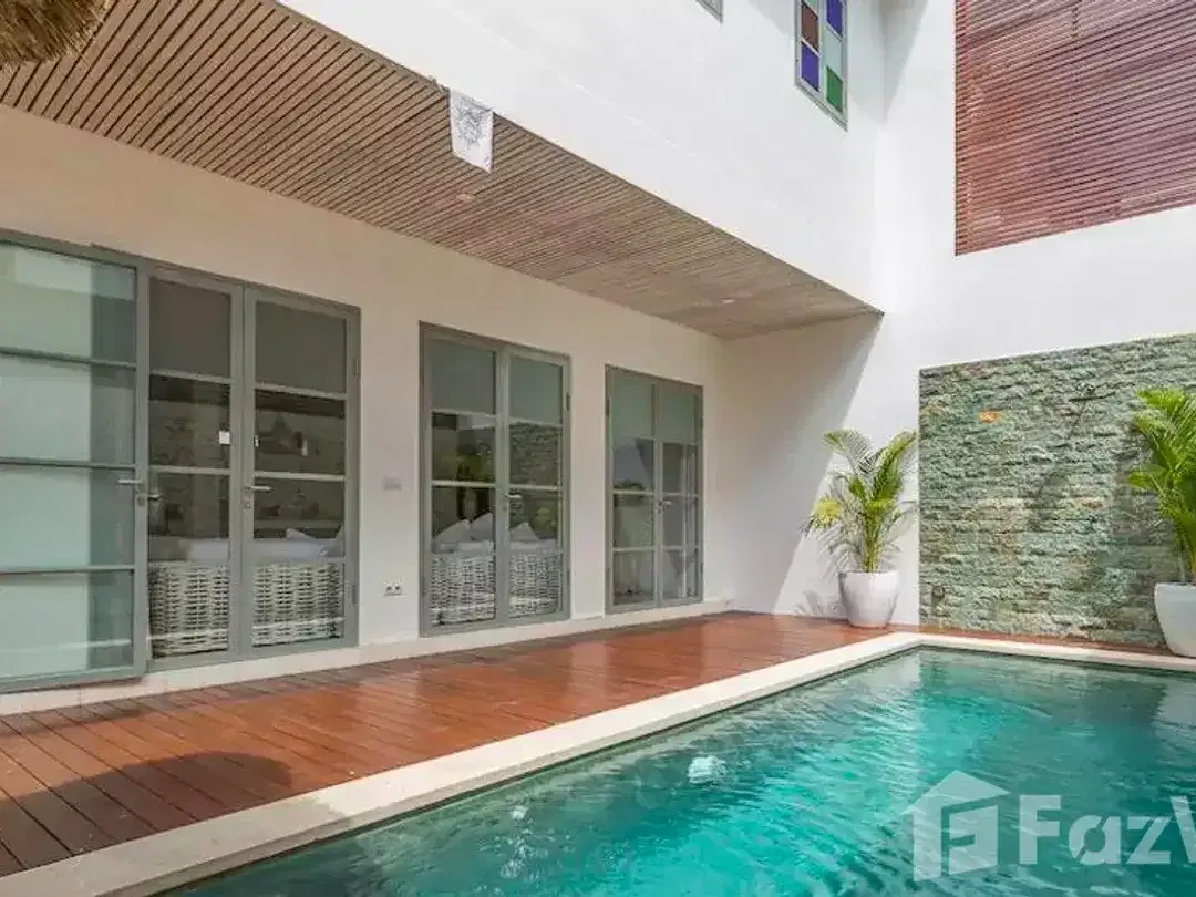 3 Bedroom Villa for sale in Seminyak, Bali - Image 1 of 10