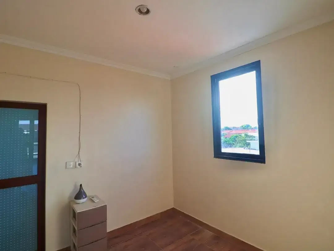 Dijual Rumah 3 Lantai di Dewi Saraswati, Seminyak Bali - Image 3 of 10