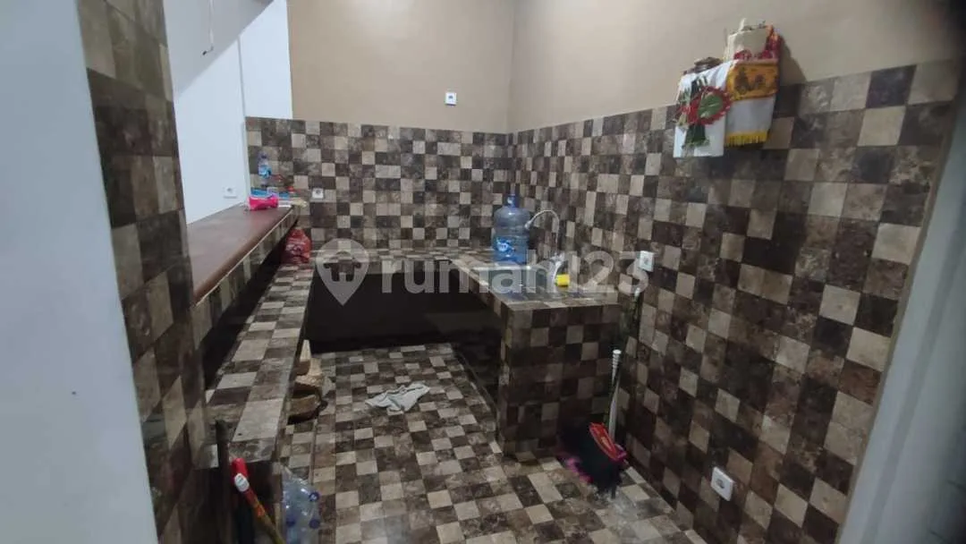 Rumah Tinggal 2 Lantai Siap Huni Dengan Garden Dilokasi Strategis Dekat Mall,tempat Kuliner, Sekolah, Universitas,rsu, Supermarket,wisata Pantai Diarea Denpasar Selatan - Image 3 of 4