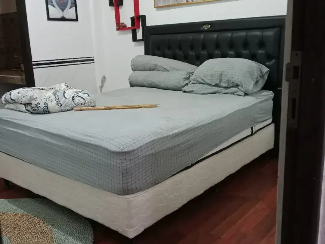 Tinggal Praktis di Tengah Kota – Rumah Modern Minimalis - Image 7 of 8