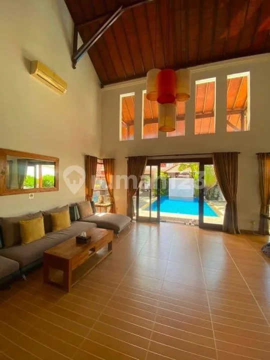 Villa Siap Huni With Pool Furnished di Renon - Image 2 of 4