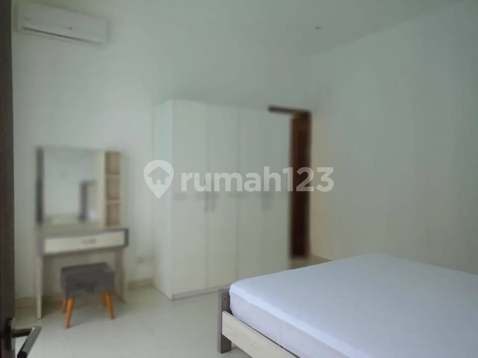 Villa Strategis Lengkap Pool Dekat Pantai, Finns di Berawa Canggu - Image 3 of 4