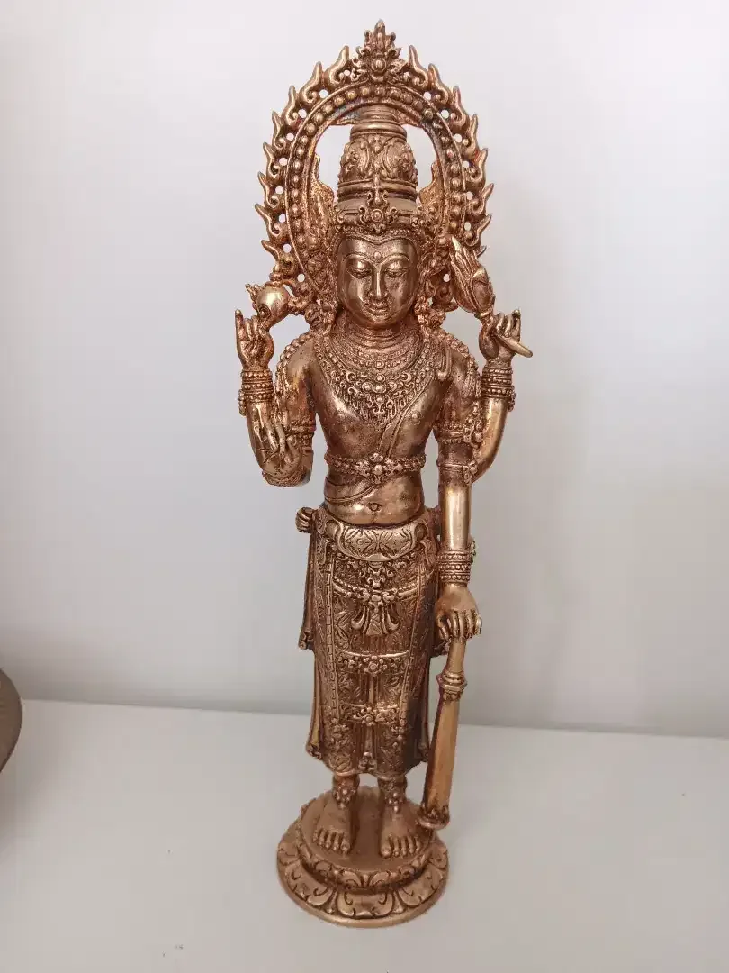 Patung Dewa Vishnu Perunggu Lapis 24k Emas - Image 1 of 4
